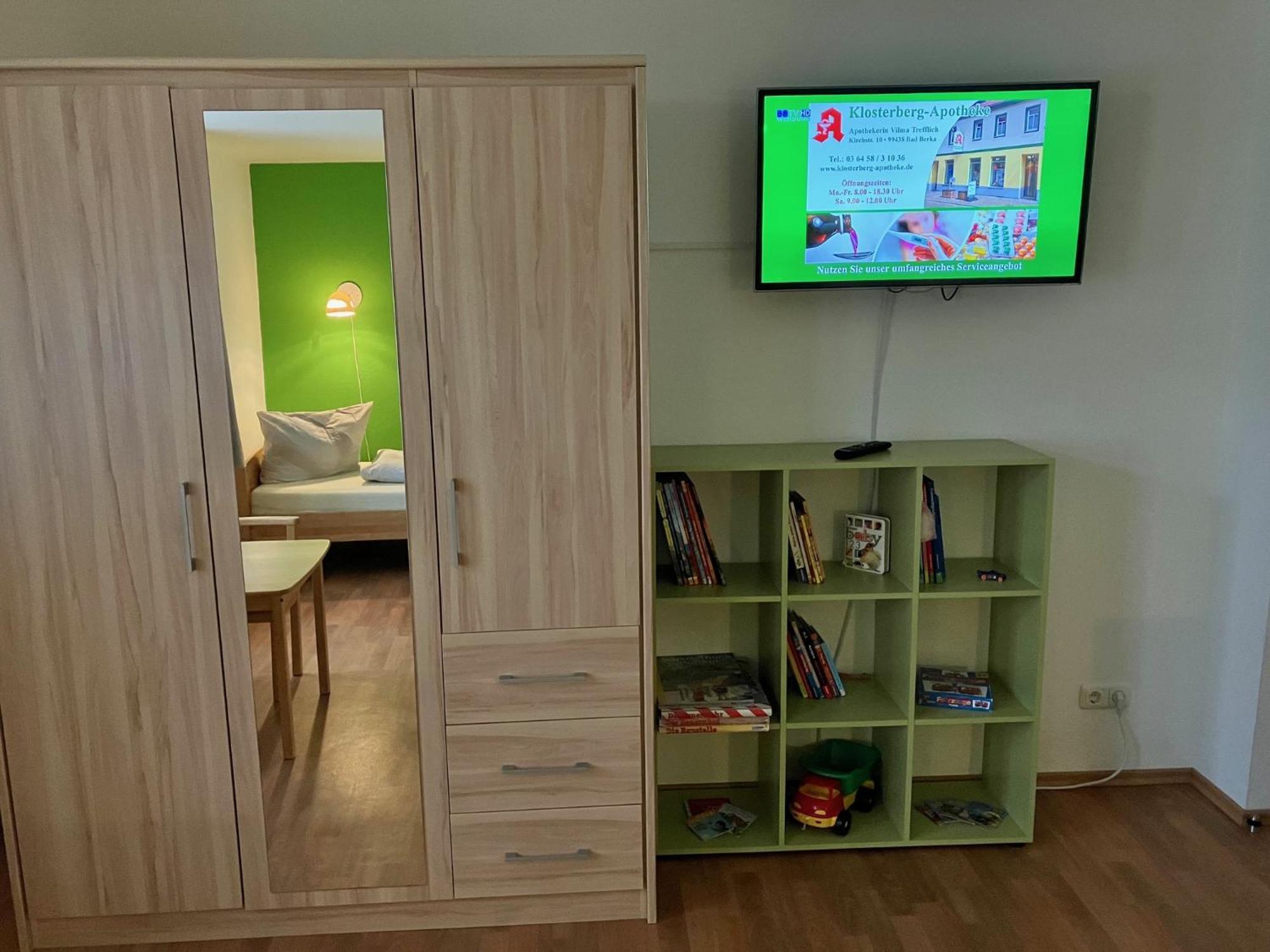 Ferienwohnung Morgensonne Am Kurpark Bad Berka - Parkplatz - Spielplatz - Wlan - 2 Schlafzimmer Экстерьер фото