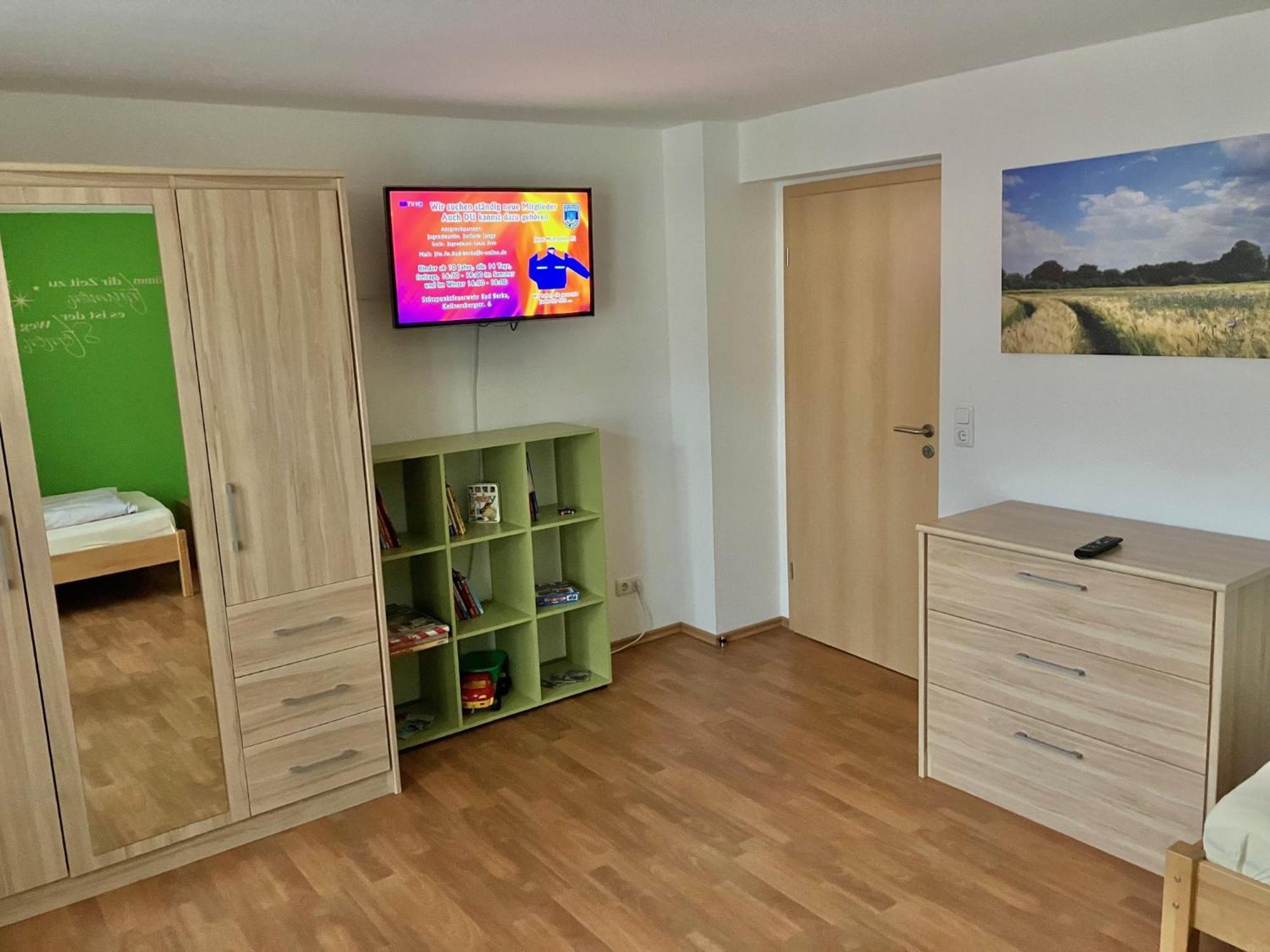 Ferienwohnung Morgensonne Am Kurpark Bad Berka - Parkplatz - Spielplatz - Wlan - 2 Schlafzimmer Экстерьер фото